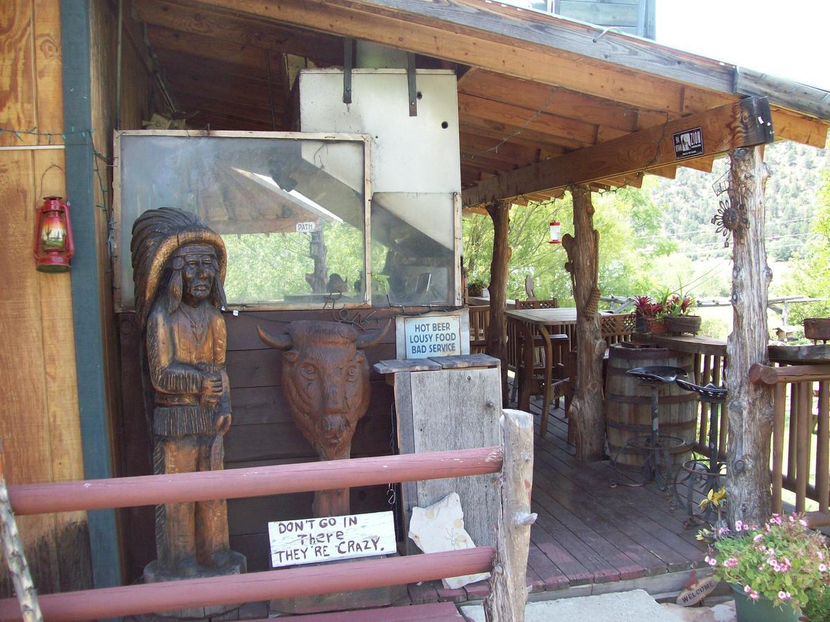 The Wandering Star Inn Glendale Exterior foto